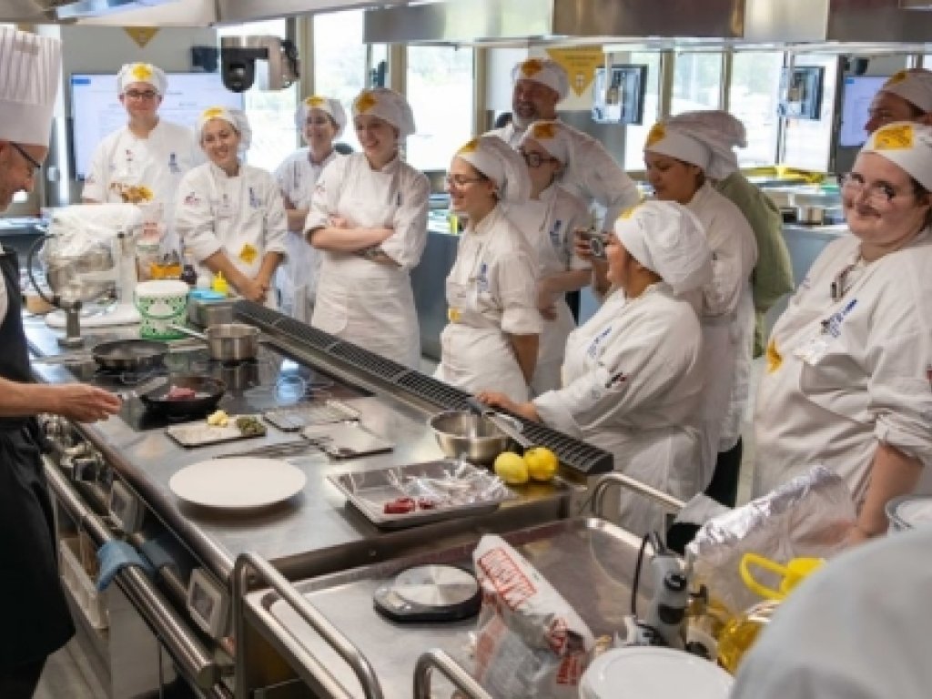 Anche il Great Lakes Culinary Institute del Michigan (USA) ha scelto Alba Accademia Alberghiera per un corso di  approfondimento sull’enogastronomia piemontese