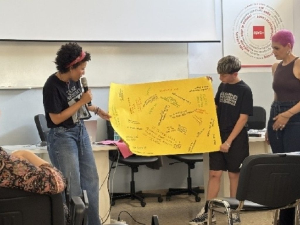 L’amore spiegato dagli adolescenti: gli  studenti di Apro Formazione incontrano la  scrittrice Giulia Muscatelli e lanciano l’evento  finale del progetto "Filosofia in Scena"